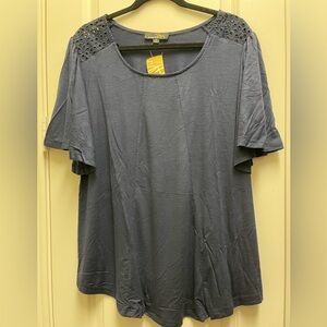 Suzanne Betro Women's Navy Blue Top